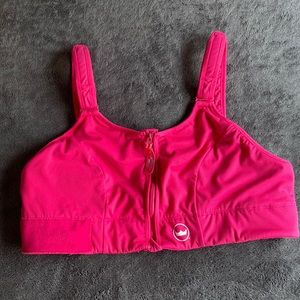 She Fit adjustable sports bra. Size 1L